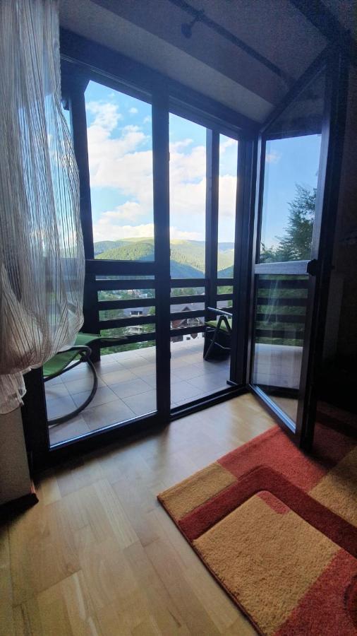 Relaxing Balcony Apartment Sinaia Eksteriør billede